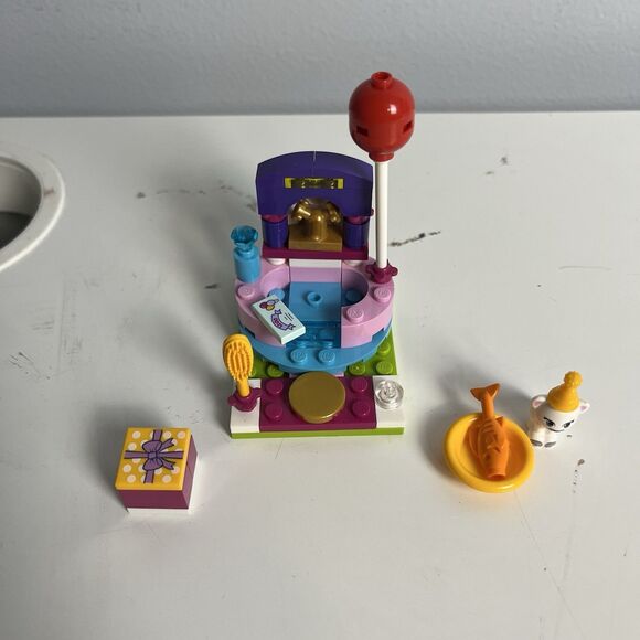 LEGO Friends Party Styling #41114, COMPLETE With A Few Replacement Pieces, Built - Picture 2 of 8